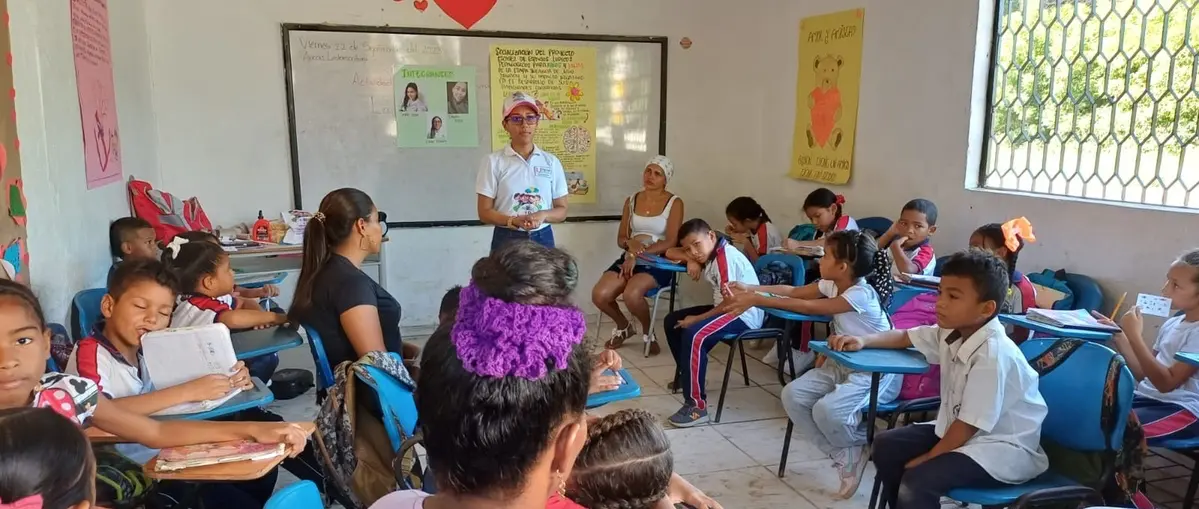 Todo lo que hace Cindy Paola, lo hace por los niños: los suyos y los de la comunidad